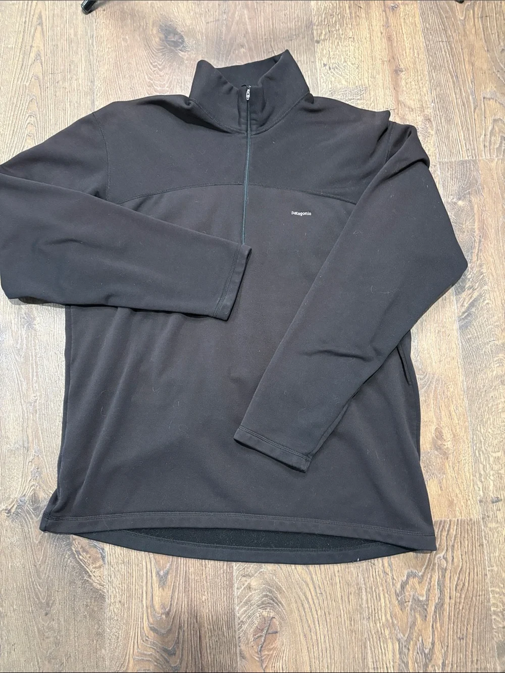 Vintage PATAGONIA Men's Black 1/2 Zip-Up Fleece Pullover. Large